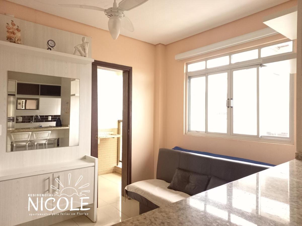 Residencial Nicole Apartamento