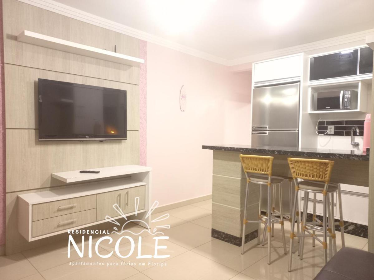 Apartamento Residencial Nicole *